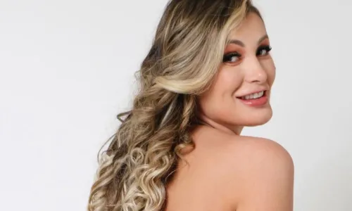 
				
					Andressa Urach polemiza ao relatar sexo com cachorro: 'Tinha 11 anos'
				
				