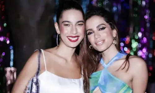 
				
					'Anitta sempre foi uma grande referência pra mim', diz Marina Sena
				
				