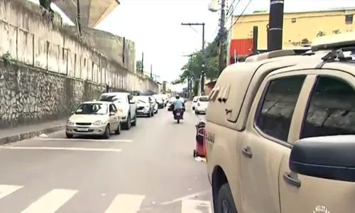 
				
					Após morte de homem, ônibus voltam a circular em bairro de Salvador
				
				