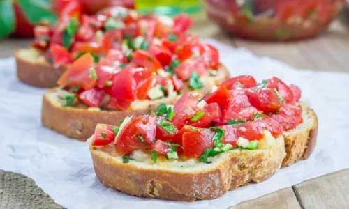 
				
					Aprenda a fazer cinco receitas fáceis de bruschettas
				
				