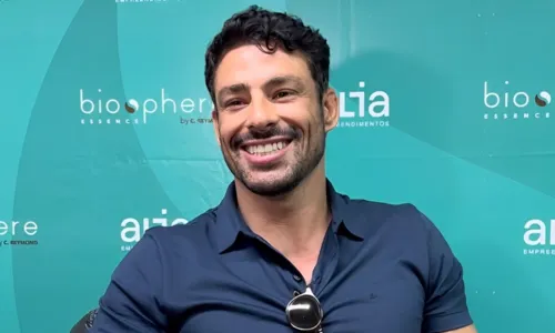 
				
					'Axé muito gostoso', diz Cauã Reymond sobre Salvador durante evento
				
				