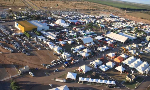 
				
					Bahia Farm Show 2023 deve movimentar mais de R$ 7,9 bilhões
				
				