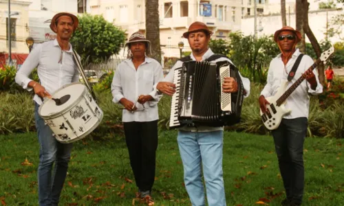 
				
					Bando Salvador do Forró agita Rio Vermelho com show 'Sabadou'
				
				