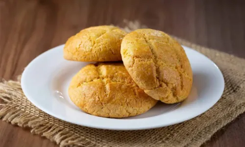 
				
					Café da manhã: aprenda a fazer broa de fubá com erva-doce
				
				