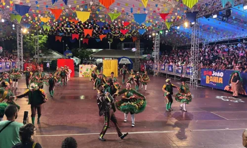 
				
					Campeonato Estadual de Quadrilhas Juninas reúne mais de 50 grupos do estado
				
				