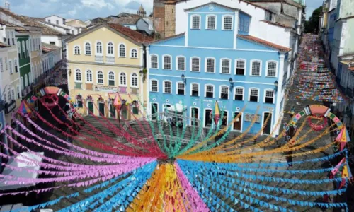 
				
					Centro Histórico de Salvador terá 25 dias de São João; veja
				
				