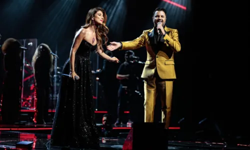 
				
					Claudia Leitte e marido curtem show de Maurício Manieri; FOTOS
				
				