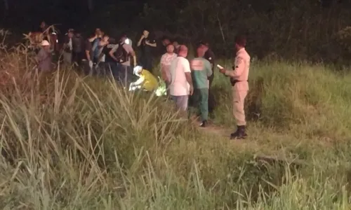 
				
					Corpo achado em terreno baldio é de rifeiro desaparecido na Bahia
				
				