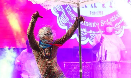 
				
					Cortejo Afro recebe Ilê Aiyê e Marcia Short em festa de Dia dos Namorados
				
				