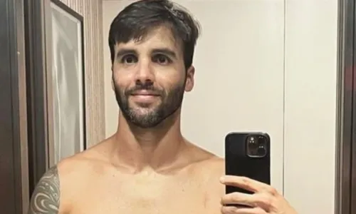 
				
					Daniel Cady impressiona com corpo musculoso em academia: 'Mainha passa bem'
				
				