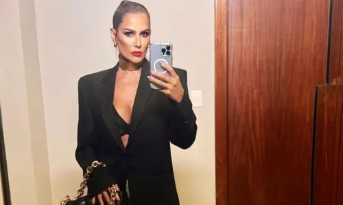 
				
					Deborah Secco abre o jogo sobre fantasias sexuais: 'Já fiz de tudo'
				
				