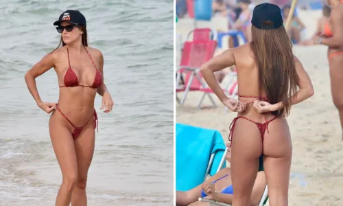 
				
					Deborah Secco surge com biquíni cavado e chama atenção no Rio
				
				