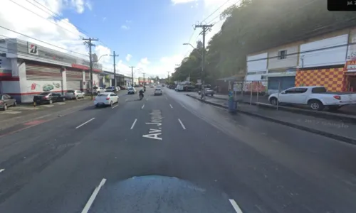 
				
					Estudante é baleada durante tentativa de assalto em Salvador
				
				