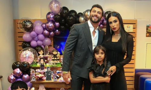 
				
					Ex-casal, Jesus Luz e Carol Ramiro celebram aniversário da filha
				
				