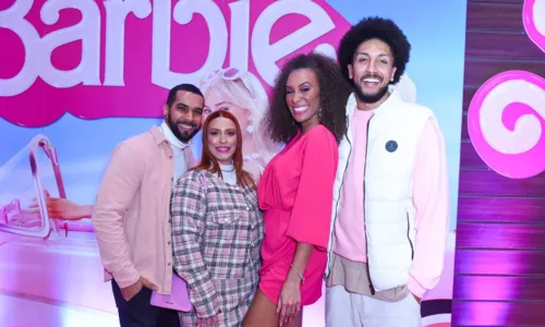 
				
					FOTOS: Premiere de 'Barbie' reúne time de famosos em São Paulo
				
				