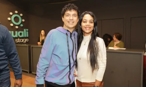 
				
					Famosos marcam presença em show de Gilberto Gil e família
				
				