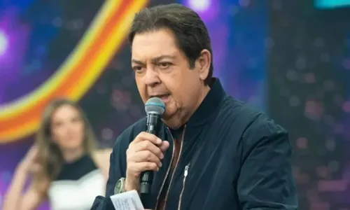 
				
					Faustão confirma aposentadoria e fim da era na TV: 'Desgastante'
				
				