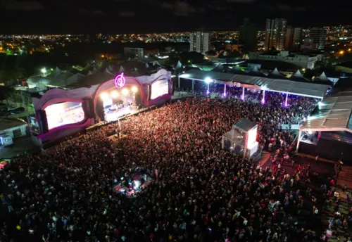 
				
					Festivais musicais agitam a Bahia até o final do ano; confira
				
				