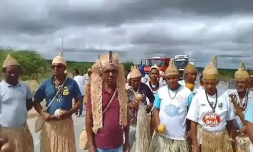 
				
					Indígenas realizam manifestação contra Marco Temporal na Bahia
				
				