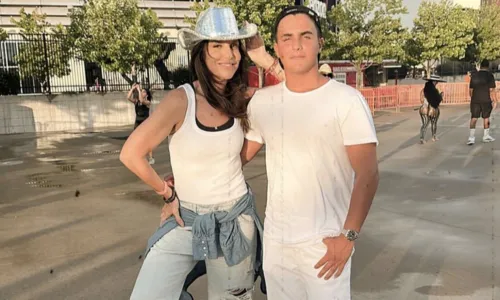 
				
					Ivete Sangalo curte show de Beyoncé com Marcelo: ‘Ela chama’
				
				