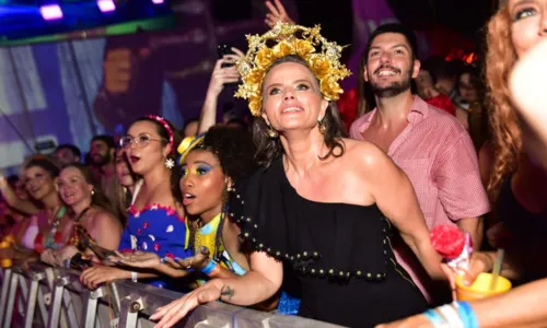 
				
					Ivete Sangalo encontra Alcione no São João da Thay: ‘Minha família’
				
				