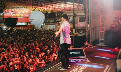 
				
					João Gomes faz show inédito em São Sebastião do Passé; confira
				
				