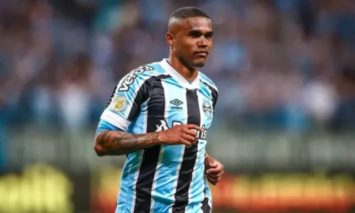 
				
					Justiça decreta prisão de Douglas Costa por falta de pagamento de pensão
				
				