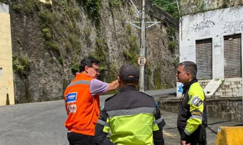 
				
					Ladeira da Montanha é liberada após reparos em área de desabamento
				
				