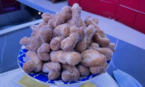 
				
					Lanche da manhã: veja como fazer rosquinhas 'gêmeas' em 30 minutos
				
				