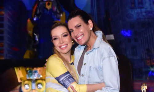 
				
					Luiza Possi recebe amigos e família no aniversário do filho; FOTOS
				
				