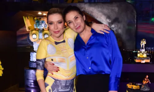 
				
					Luiza Possi recebe amigos e família no aniversário do filho; FOTOS
				
				