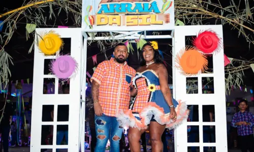 
				
					Mãe de Ludmilla faz festão junino para comemorar aniversário; FOTOS
				
				