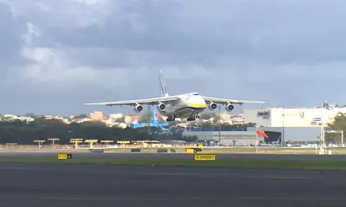 
				
					Maior avião de carga do mundo pousa na Bahia; veja imagens
				
				