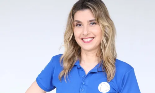 
				
					Mylena Ciribelli é dispensada da Record após 15 anos, diz site
				
				