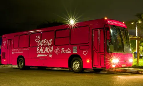 
				
					Ônibus balada promove imersão no mundo Barbie em shopping da RMS
				
				