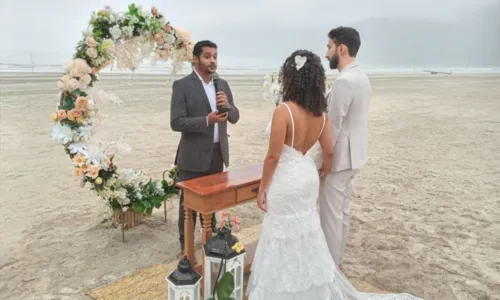 
				
					Prefeitura abre inscrições para casamento comunitário na praia
				
				