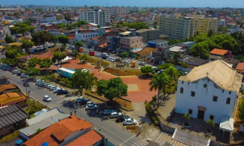 
				
					Prefeitura de Lauro de Freitas cancela festa após morte de criança
				
				