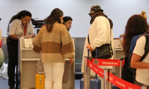 
				
					Preta Gil e Gominho são vistos em aeroporto do Rio de Janeiro
				
				