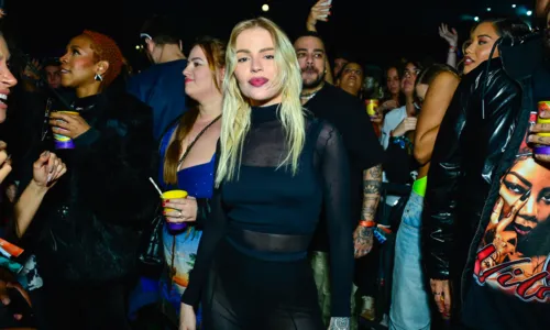 
				
					Preta Gil e outros famosos curtem Numanice de Ludmilla em SP; fotos
				
				