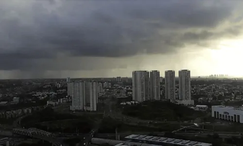 
				
					Previsão do tempo para última sexta de junho em Salvador é de nuvens e chuva
				
				