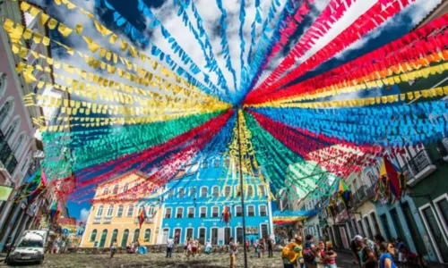 
				
					Salvador: como chegar, onde ficar e onde curtir o São João
				
				