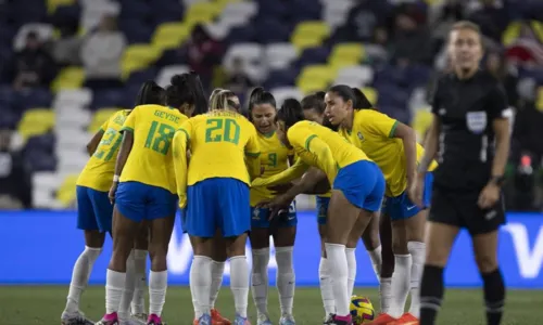 
				
					Seleção feminina encara China, em último teste antes da Copa do Mundo
				
				