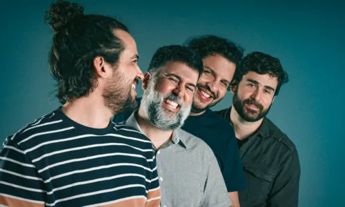 
				
					Selvagens à Procura de Lei celebra 10 anos de álbum homônimo com show
				
				