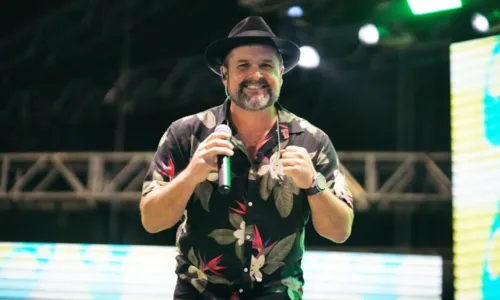 
				
					Tarcísio do Acordeon, Aquino e mais agitam 1ª noite do Ita Pedro, em Itabuna
				
				