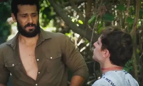 
				
					'Terra e Paixão': Ramiro rompe com Kelvin e motivo choca garçom
				
				