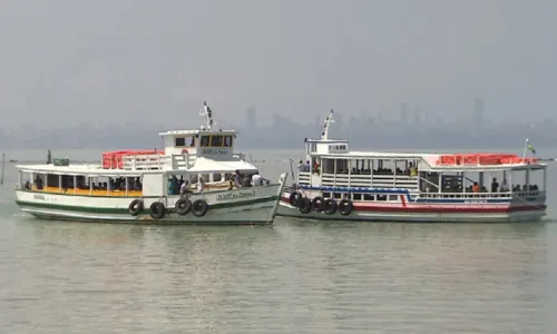 
				
					Travessia Salvador-Mar Grande é suspensa devido ao mau tempo
				
				