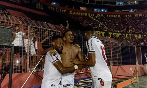 
				
					Vitória vence Sport e assume liderança da Série B
				
				