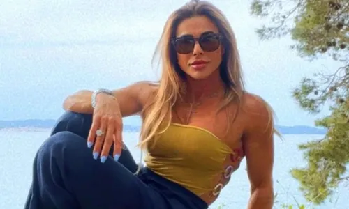 
				
					Vovó Fitness impressiona ao exibir tatuagem íntima após posar nua; FOTO
				
				