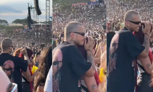 
				
					Vídeo de Vitão careca no Lollapalooza viraliza na web; assista
				
				