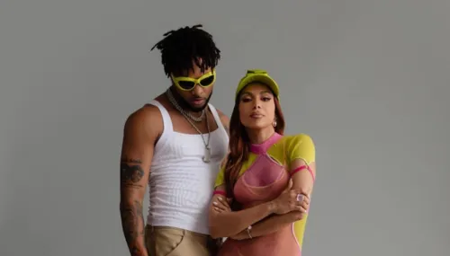 
				
					Zaac e Anitta lançam remix brega funk de 'Mais Uma'
				
				